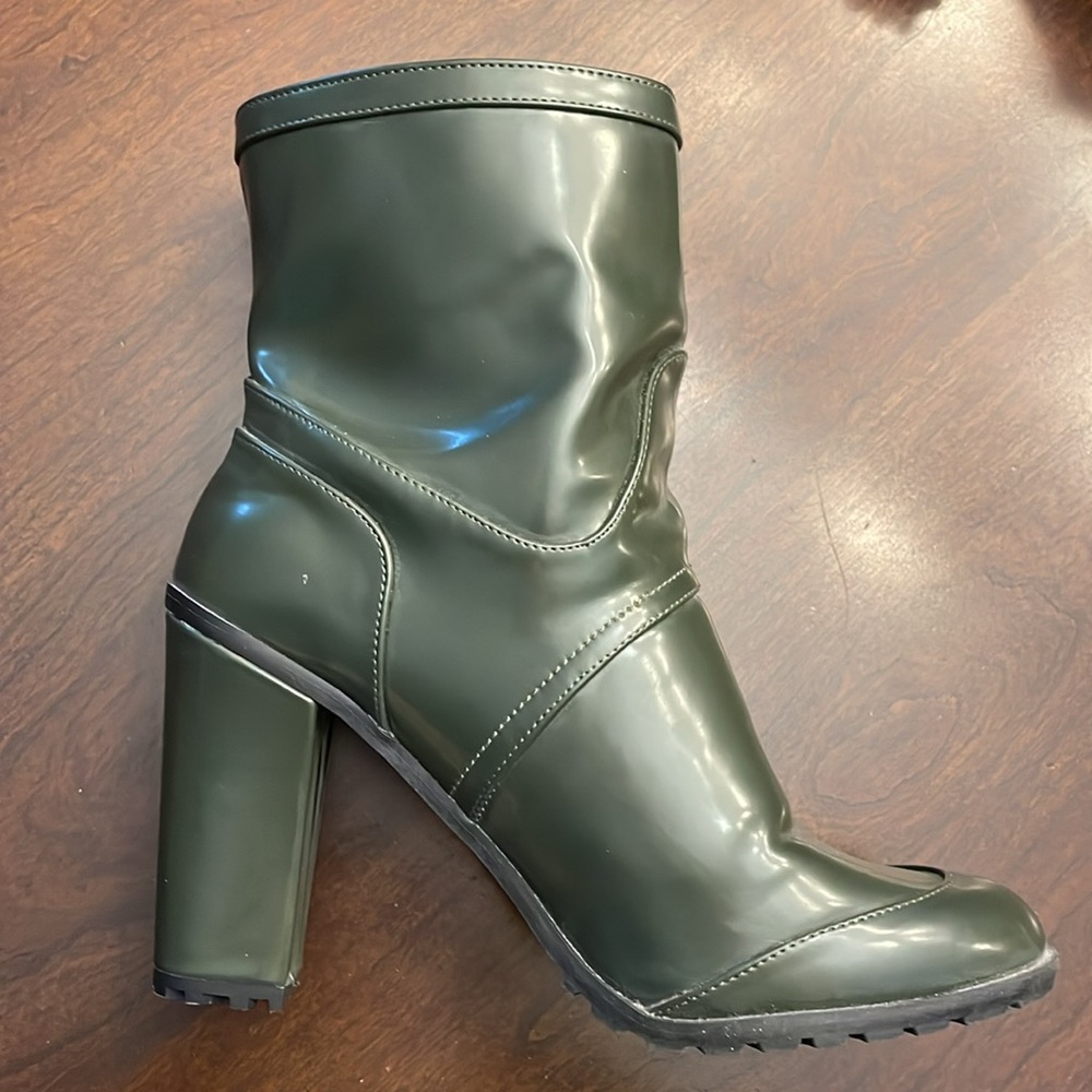 Izabella Rue Olive Ankle Boots - Picture 8 of 16